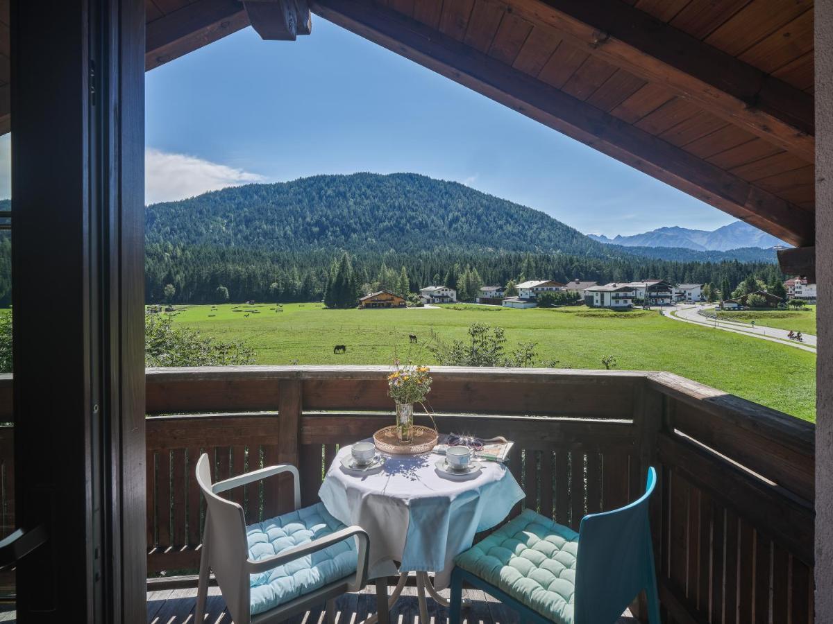 Design Apartments & Zimmer - Zugspitze Leutasch Buitenkant foto