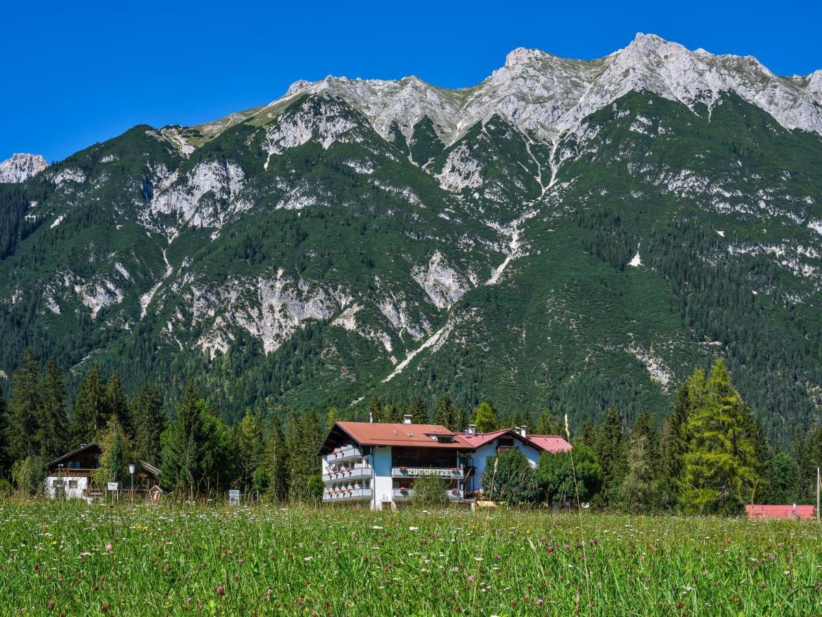Design Apartments & Zimmer - Zugspitze Leutasch Buitenkant foto